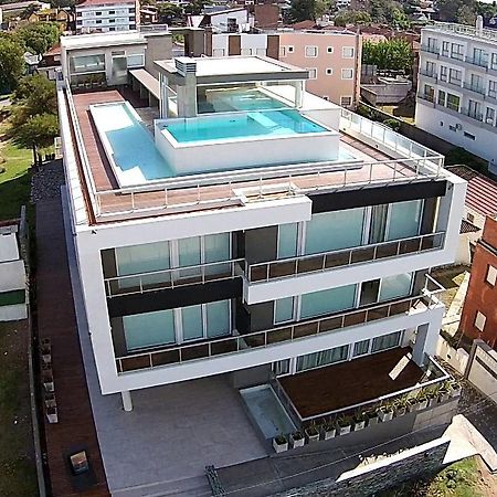 Eighteen Apartments Villa Gesell Eksteriør billede