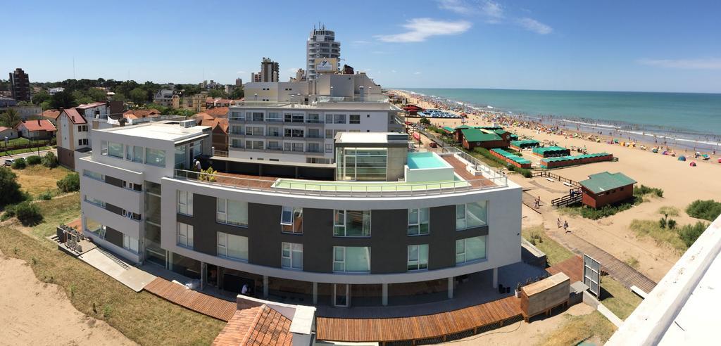 Eighteen Apartments Villa Gesell Eksteriør billede